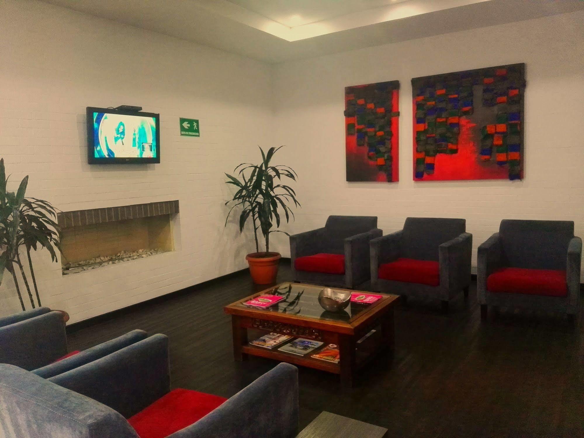 Best Western Calleja Suites Bogotá Esterno foto